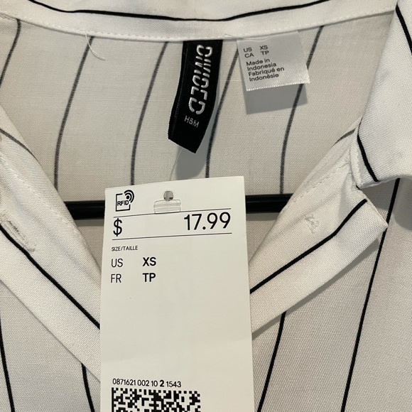 Striped Button Up 3/4 Sleeved Top - Picture 3 of 3